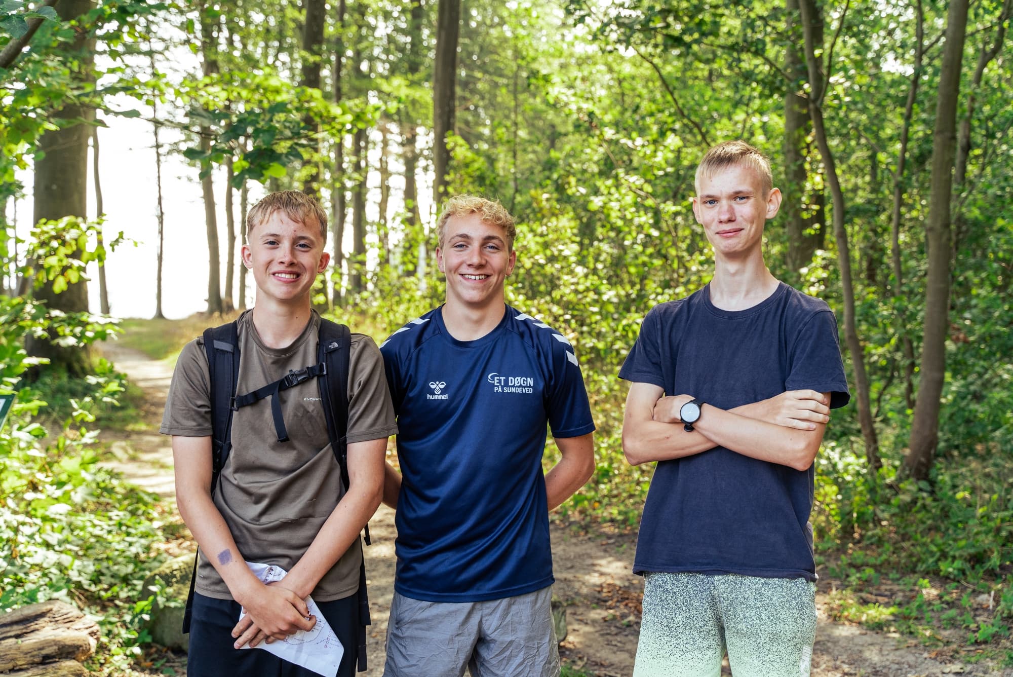 Elever på Adventure Efterskolen hiker
